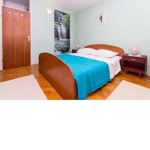 Cozy apartment in Omiš, Dalmatian pirate city!
