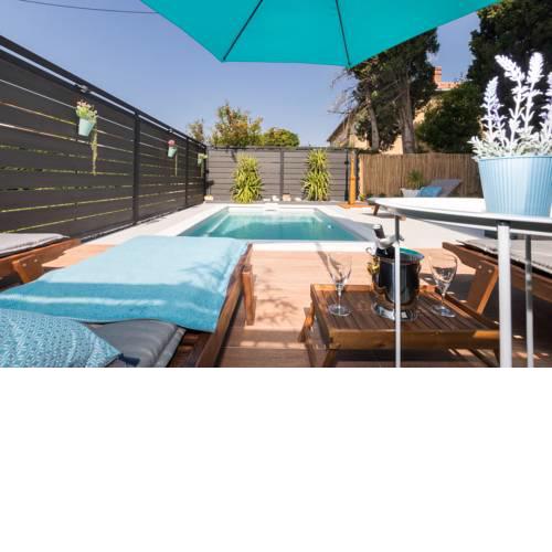 Cozy apartment RoMa with private swimming pool and garden