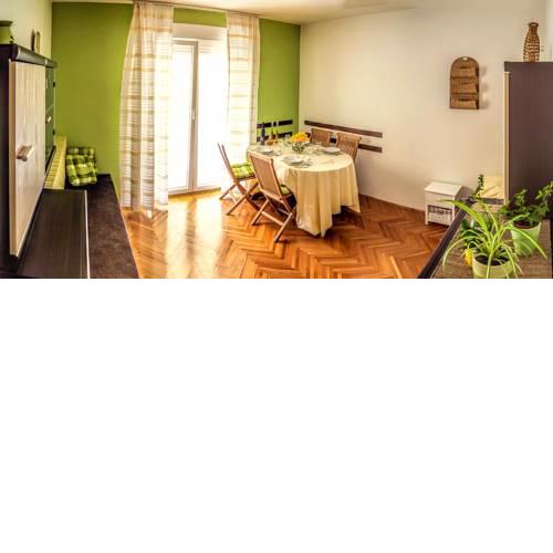 Cozy Apartment