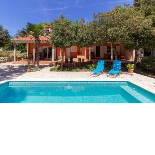 Cozy holiday home Ella Nature with pool near the beach