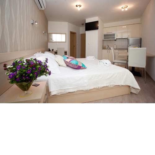 Cro Jet Set Apartments