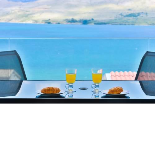 Crowonder Pag View Apartments