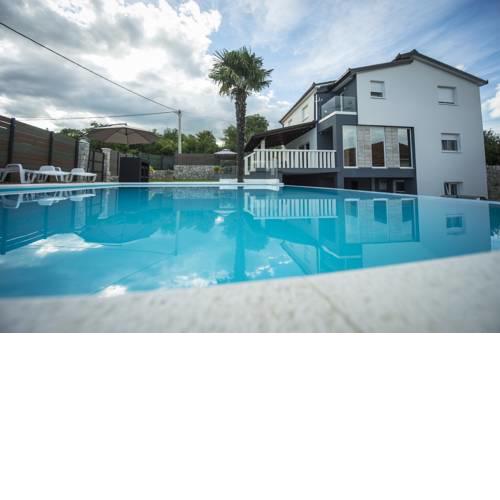 ctim228/ Modern villa with private pool