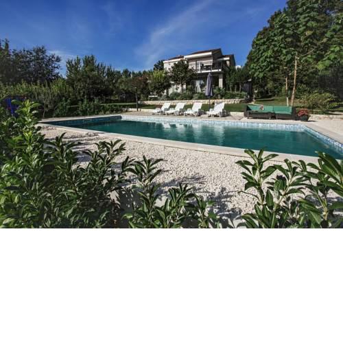 ctim248/ Lovely holiday home with a private pool