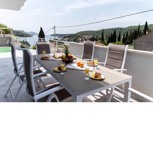 De Luxe Apartment Mediteran 1****