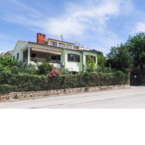 Dea Apartments