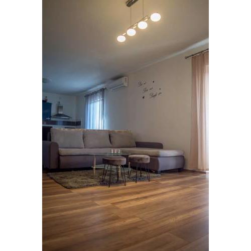 Debeljak Apartman NONI
