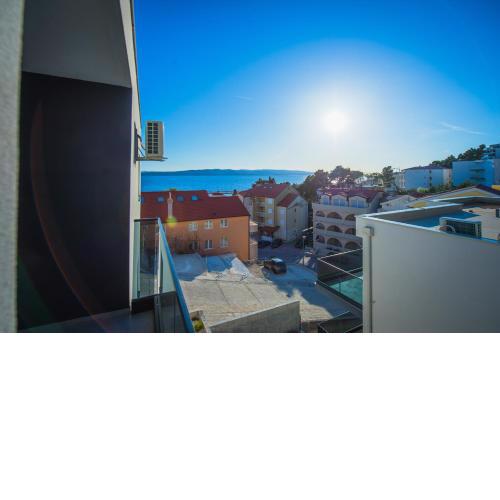 Deluxe 2 bedroom apartment with sea view