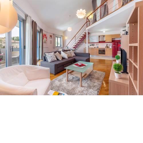 Deluxe Apartment Marina