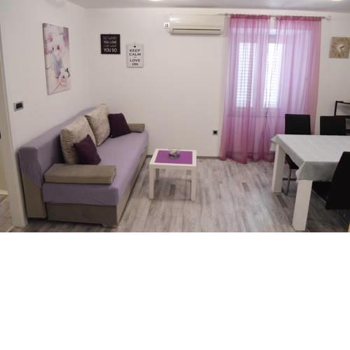 Private Holliday Apartment