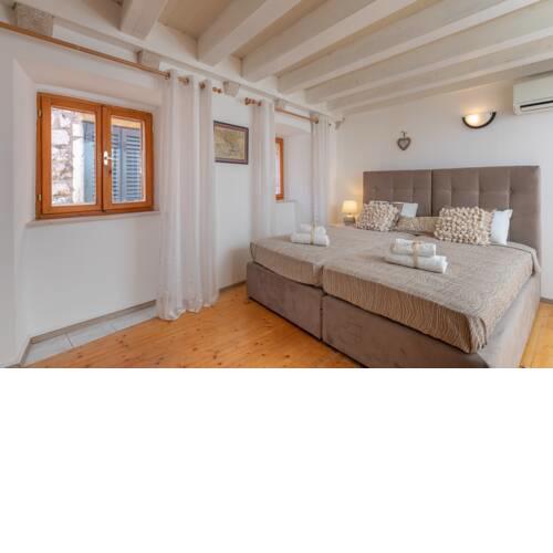 Divina Blue Apartments