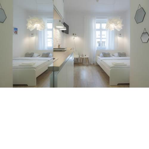 "D&M" Studio Apartments