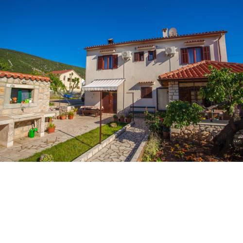 Double Room Cres 2512b