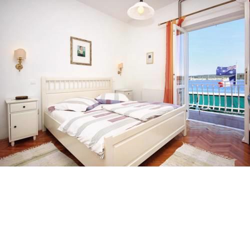 Double Room Loviste 10181a