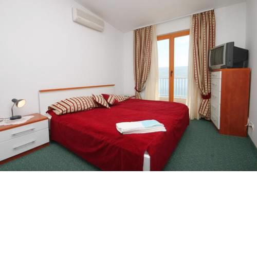 Double Room Metajna 3305r