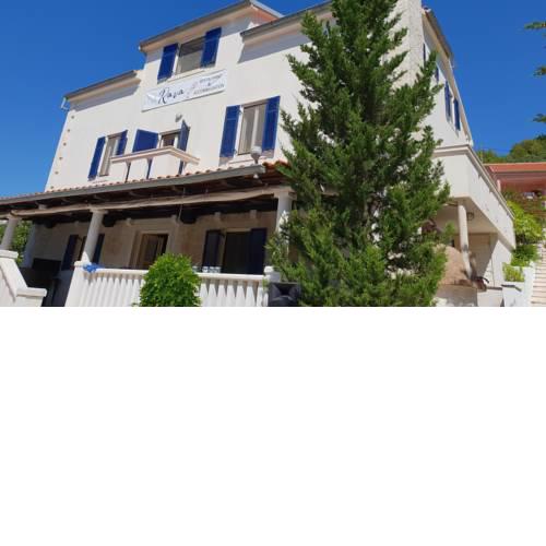 Double Room Rava 15880c