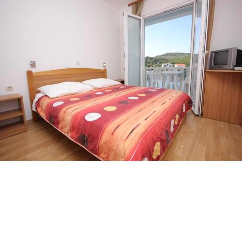 Double Room Zaglav 8144c