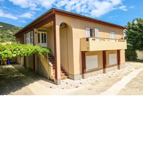 Double Rooms with Terrace Tomica