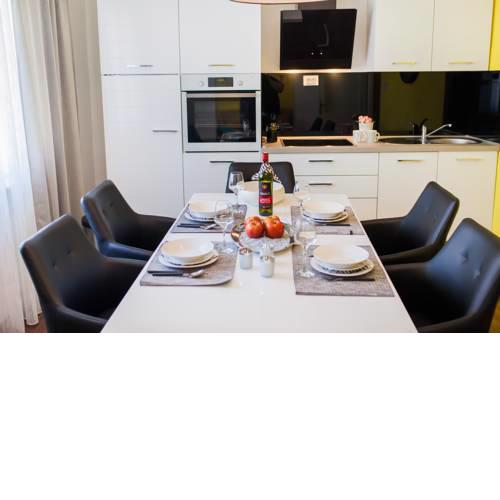 Duje City Deluxe Apartment