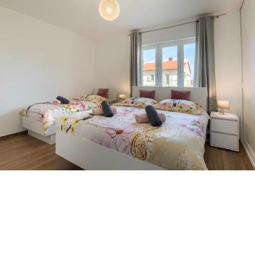 Esther Apartment