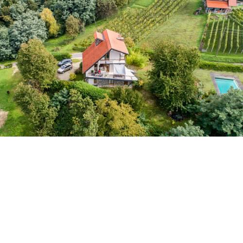 Eva's house