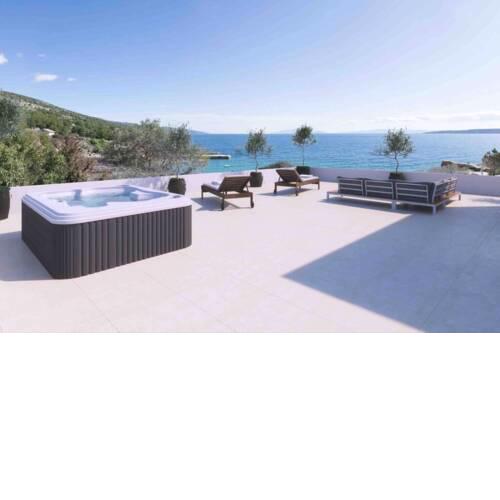 Exclusive 3 bedroom Suite