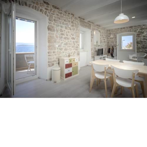 Exclusive Boutique Seaside Suites