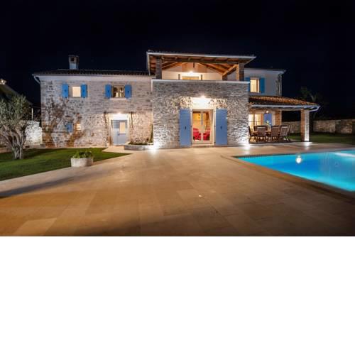 Exclusive Villa Tomani with Private Pool