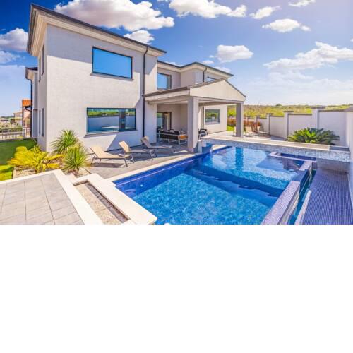 Exclusive VILLA Volme