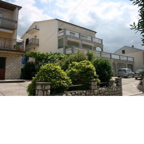 Family friendly apartments with a swimming pool Crikvenica - 5489