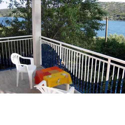 Family friendly apartments with a swimming pool Kaprije - 17692
