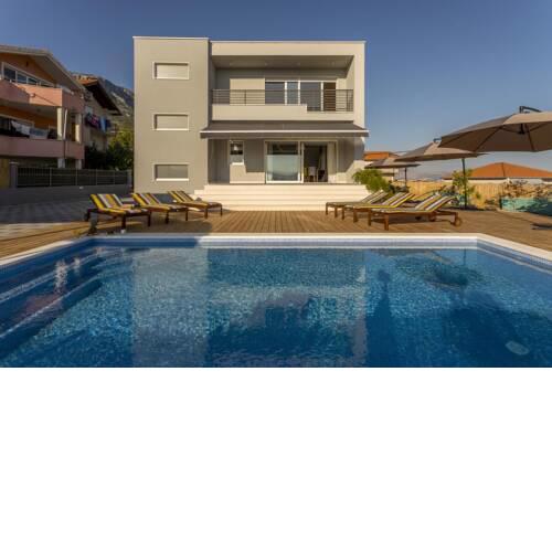 Family friendly apartments with a swimming pool Kastel Kambelovac, Kastela - 18117