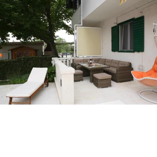 Family friendly apartments with a swimming pool Kastel Luksic, Kastela - 15773