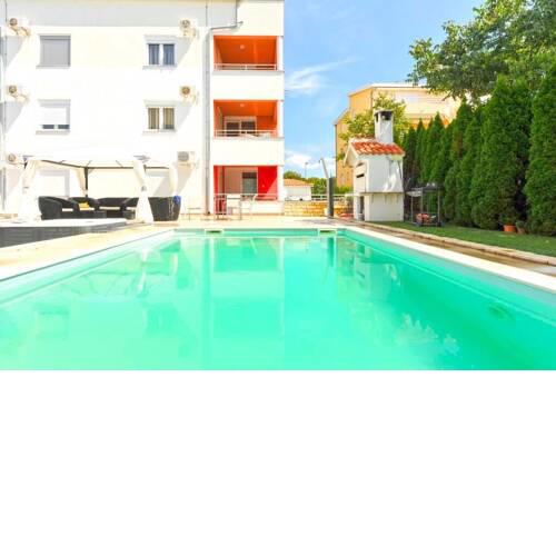 Family friendly apartments with a swimming pool Kozino, Zadar - 18121