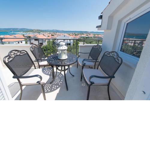 Family friendly apartments with a swimming pool Murter - 16655