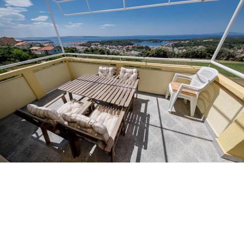 Family friendly apartments with a swimming pool Palit, Rab - 16330