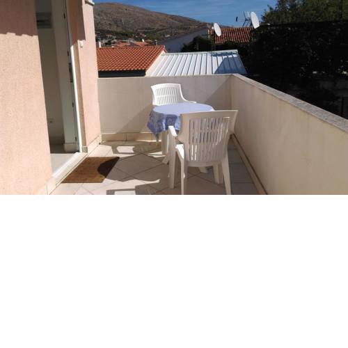 Family friendly apartments with a swimming pool Seget Vranjica, Trogir - 14409