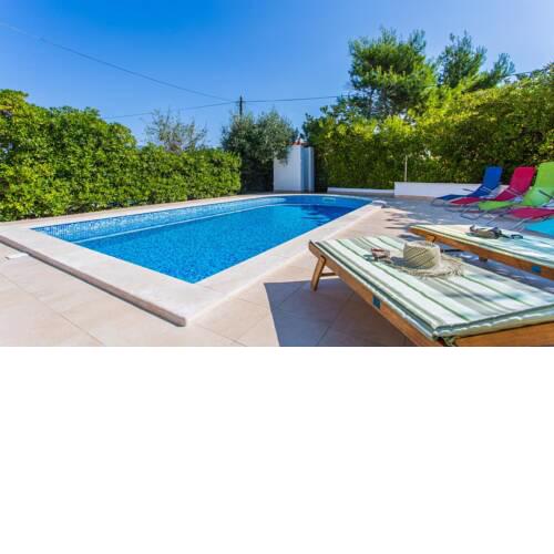 Family friendly apartments with a swimming pool Silo, Krk - 18677