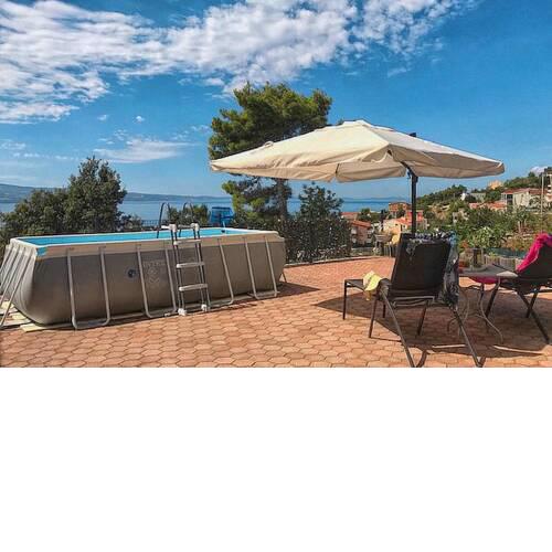 Family friendly apartments with a swimming pool Stanici, Omis - 18676