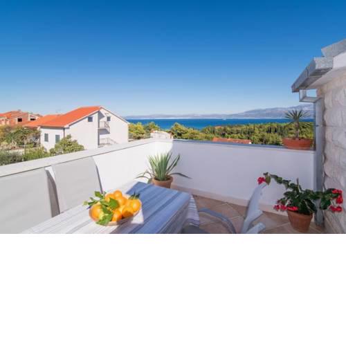 Family friendly apartments with a swimming pool Supetar, Brac - 16774