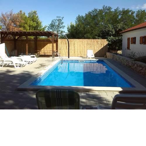 Family friendly apartments with a swimming pool Vir - Lozice, Vir - 13569