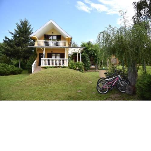 Family friendly house with a parking space Nova Kapela, Slavonija - 17313