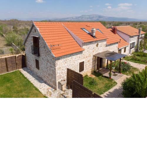 Family friendly house with a swimming pool Bogatic, Krka - 17168