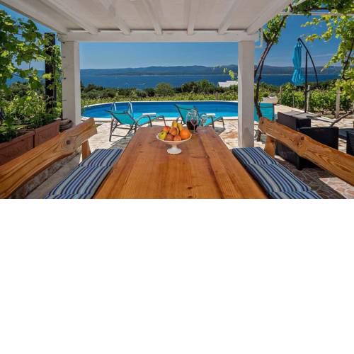 Family friendly house with a swimming pool Bol, Brac - 12228