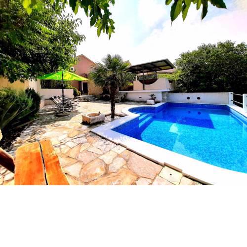 Family friendly house with a swimming pool Brela, Makarska - 6685