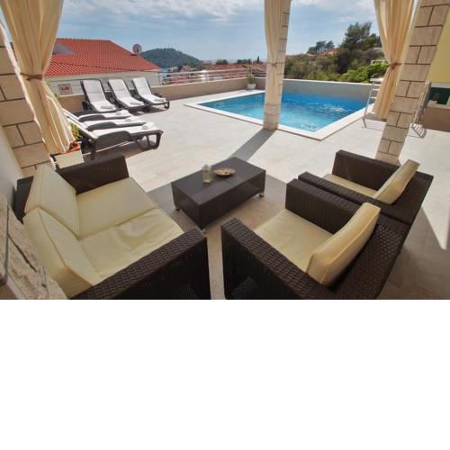 Family friendly house with a swimming pool Brna, Korcula - 13943