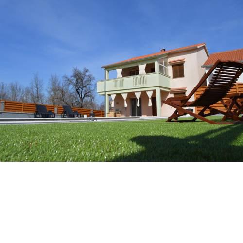Family friendly house with a swimming pool Donja Jagodnja (Biograd) - 17449