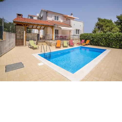 Family friendly house with a swimming pool Maslinica, Solta - 16782