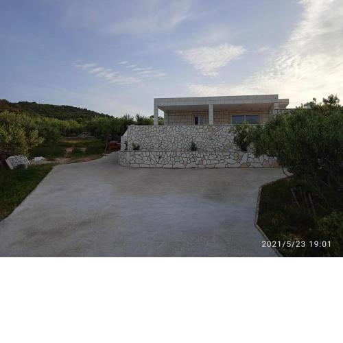 Family friendly house with a swimming pool Povlja, Brac - 18902