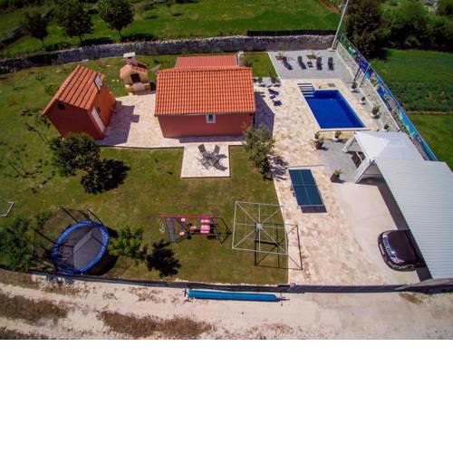 Family friendly house with a swimming pool Radosic, Kastela - 15891